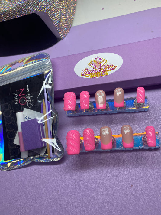 Custom ACRYLIC Press On Nail Set (BLACK FRIDAY DEAL✨🖤)