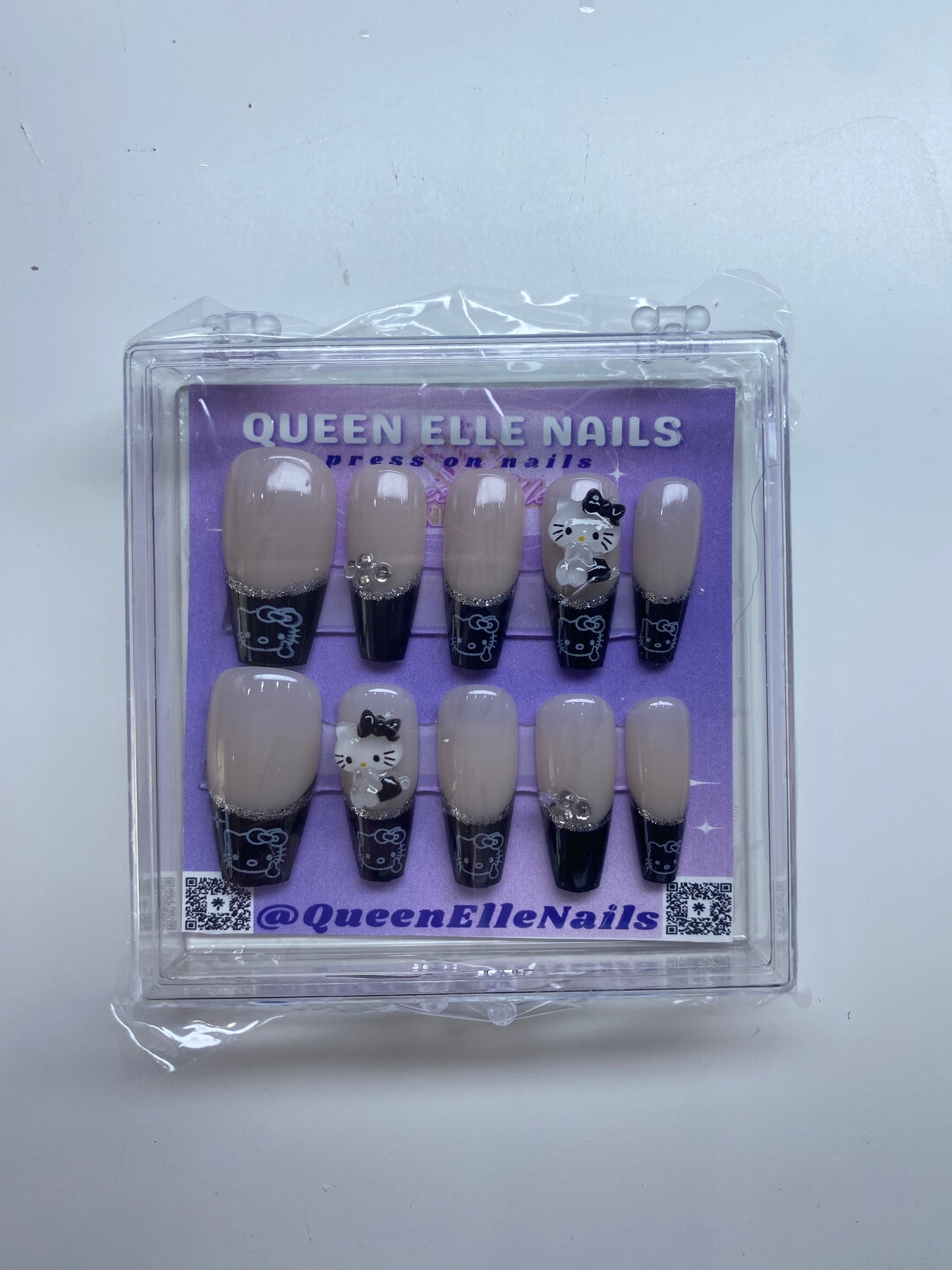 Black Hello Kitty Press-Ons (M)